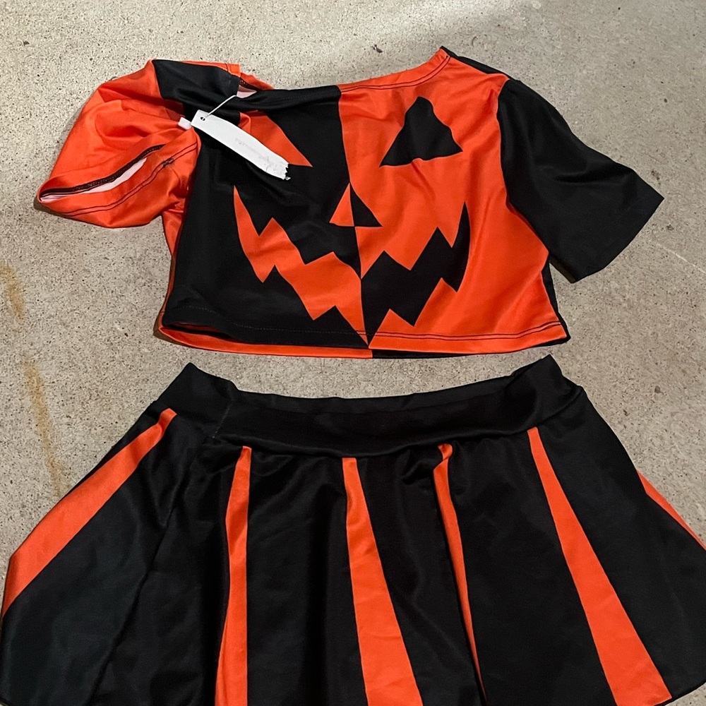 NWT Ladies Halloween Pumpkin Cosplay Outfit Size Sm